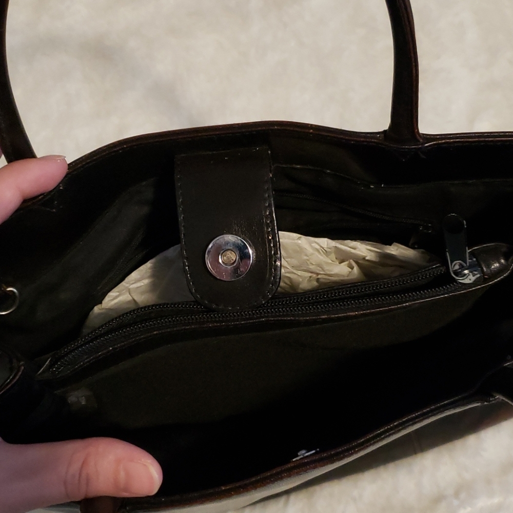 Small Dillard's Handbag - Picture 6 of 7